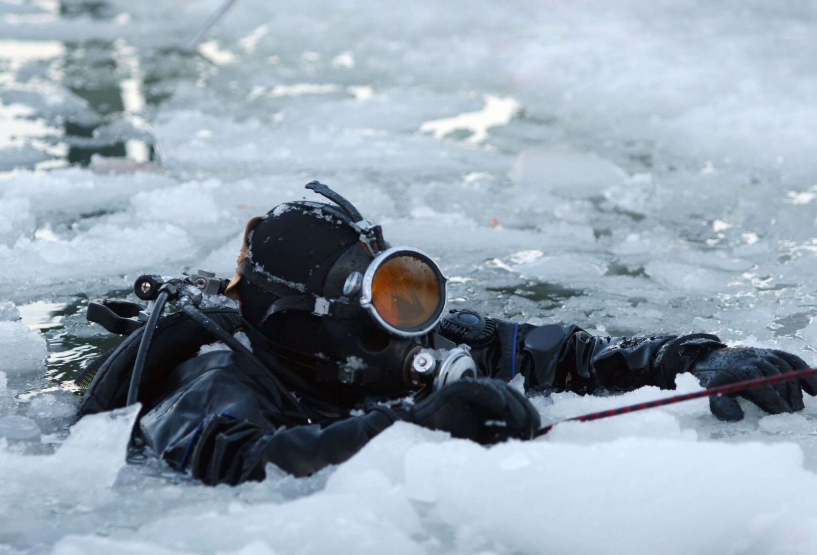 Scuba Diving Dangers: What are the Risks and how to Dive Safely